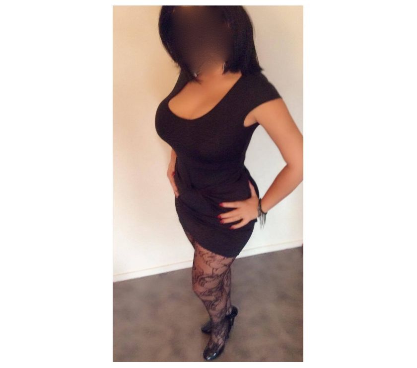 Masseuse au plastique parfait